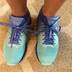 Asics Gel Quantum 180 tennis shoes